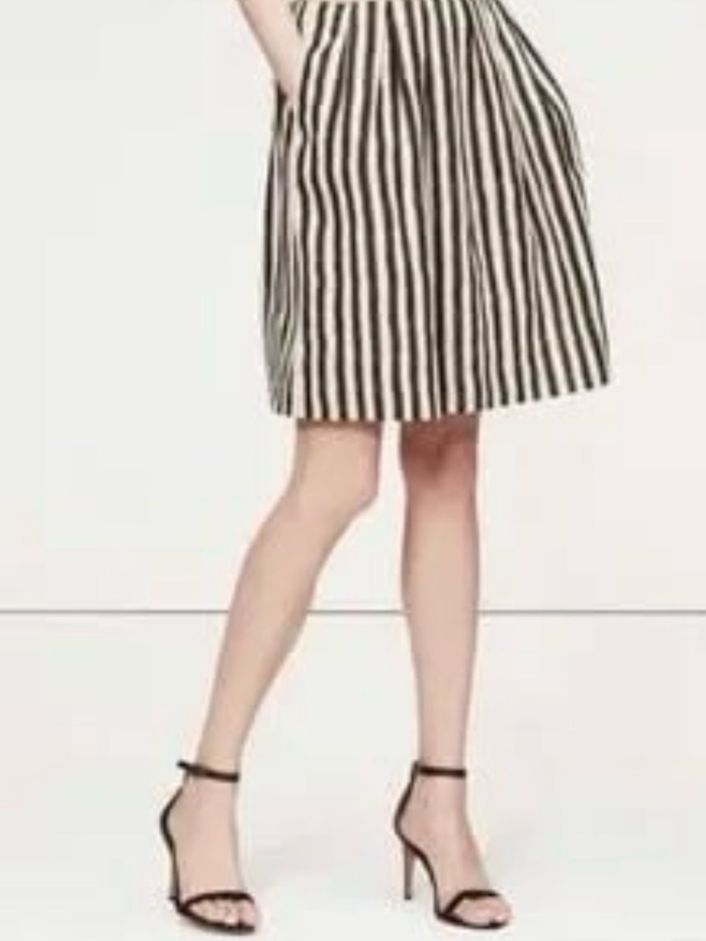 LOFT Linen Striped Black and Beige Skirt NWOT sz 8